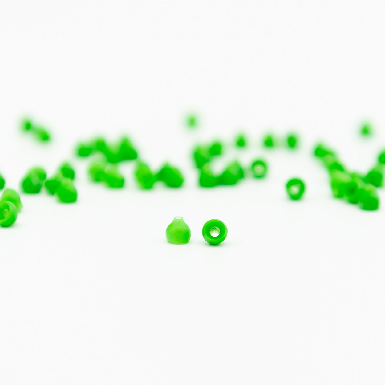 Grüne Perle mit Knotenschutz